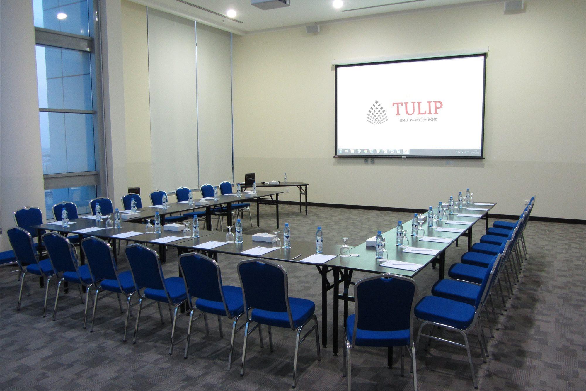 Tulip Hotel & Suites Manama Exterior foto