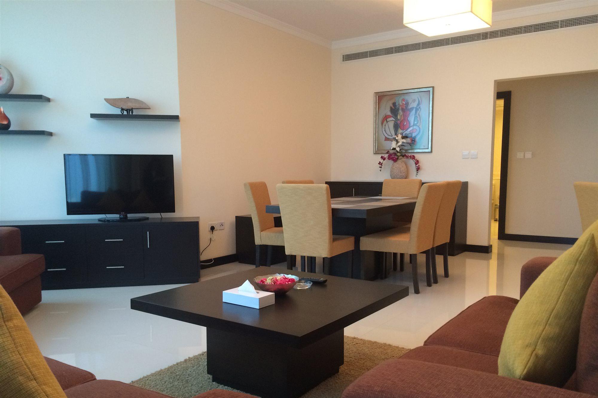 Tulip Hotel & Suites Manama Exterior foto