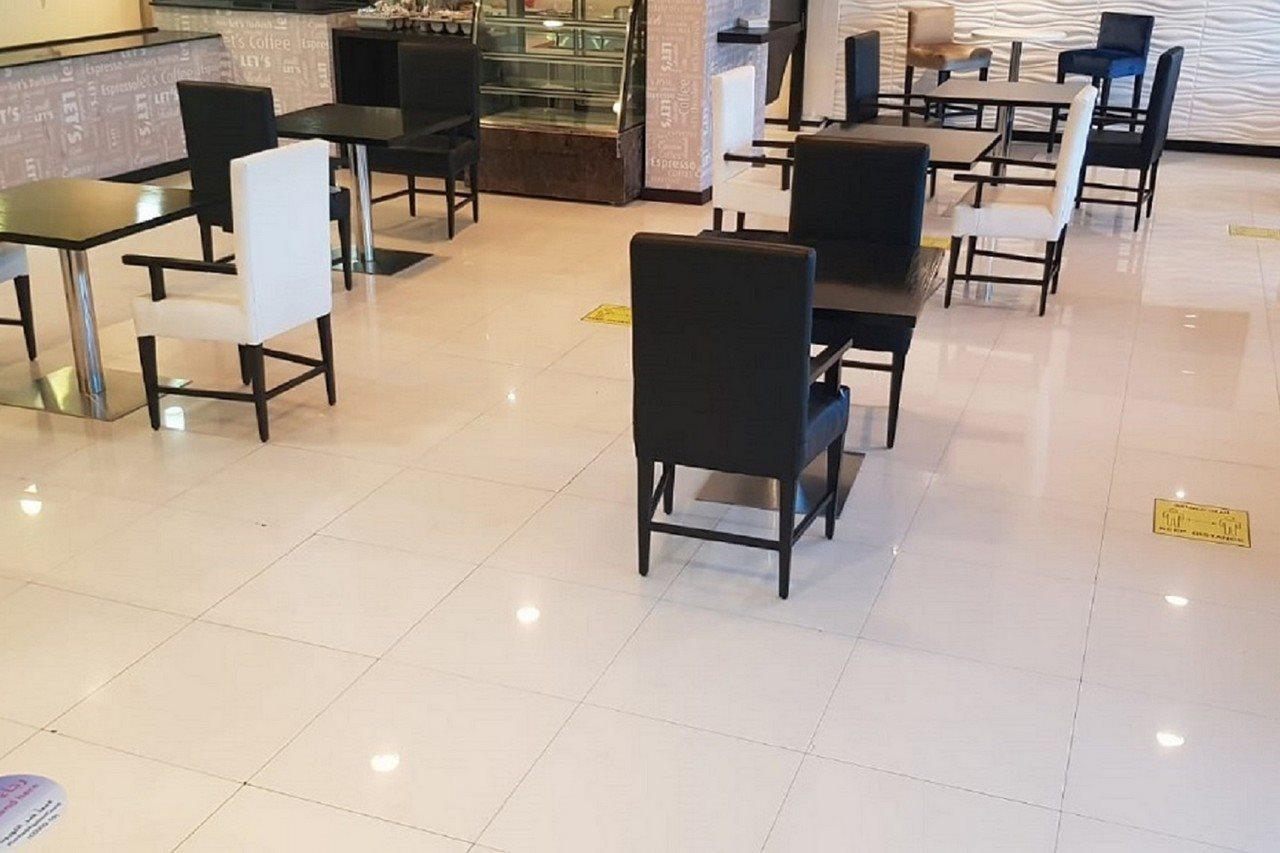 Tulip Hotel & Suites Manama Exterior foto